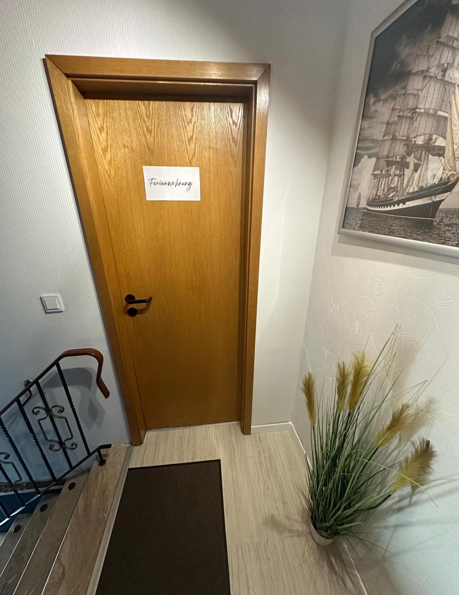 Rosenhaus Esens - Wohnung Backbord Extérieur photo